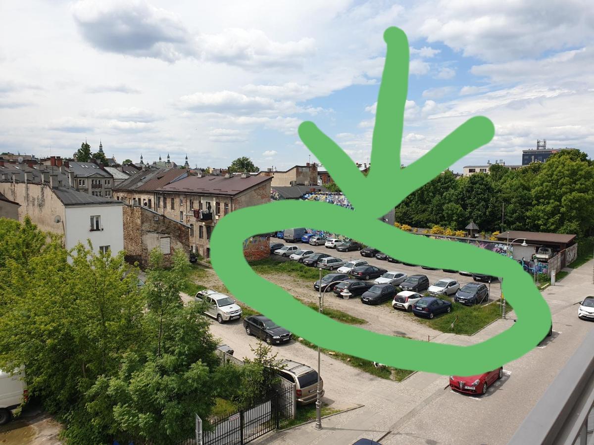 Apartament Ceglany - Centrum, Prywatne Miejsce Parkingowe, Klimatyzacja Kielce Exterior photo